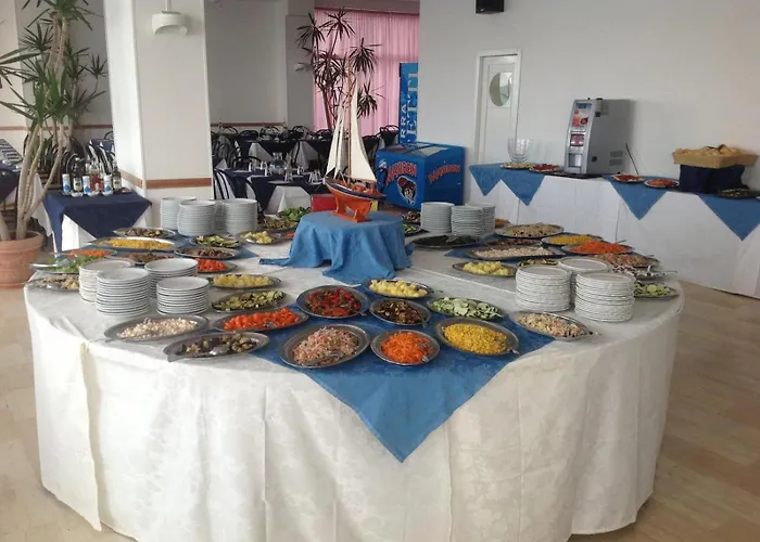 Continental מלון פסארו